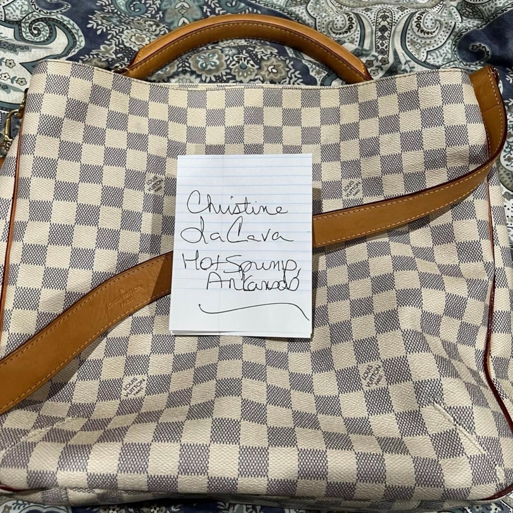 LV Soffi Bag - EXCELLENT condition!!!! 💕